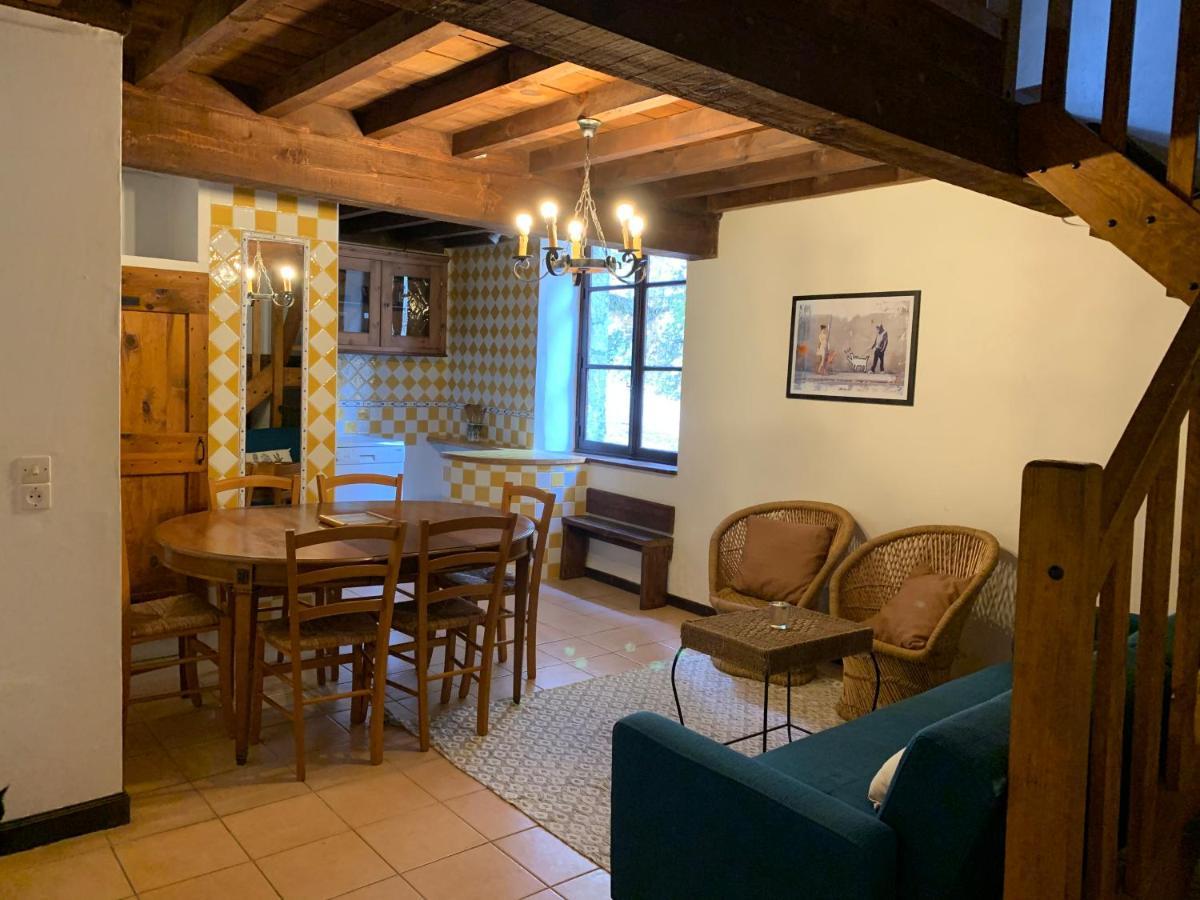 Gite Pommier Au Chateau Des Pauses Villa Saint-André-de-Majencoules Екстериор снимка